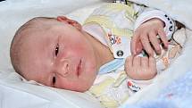 JAN ZOLMAN ze Semonic je prvním děťátkem šťastných rodičů Zuzany Prokopové a Jana Zolmana. Chlapeček se narodil 20. září 2017 v 17.52 hodin a jeho míry byly 3065 gramů a 48 centimetrů.