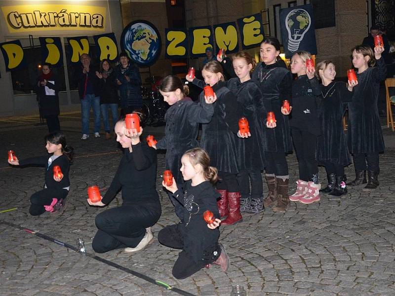 Hodina Země v Náchodě.