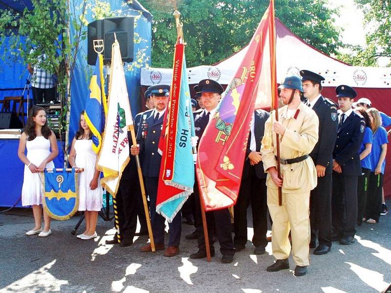 Velkou slávu má za sebou obec Provodov. O víkendu tam oslavili 800 let od první písemné zmínky o obci. 