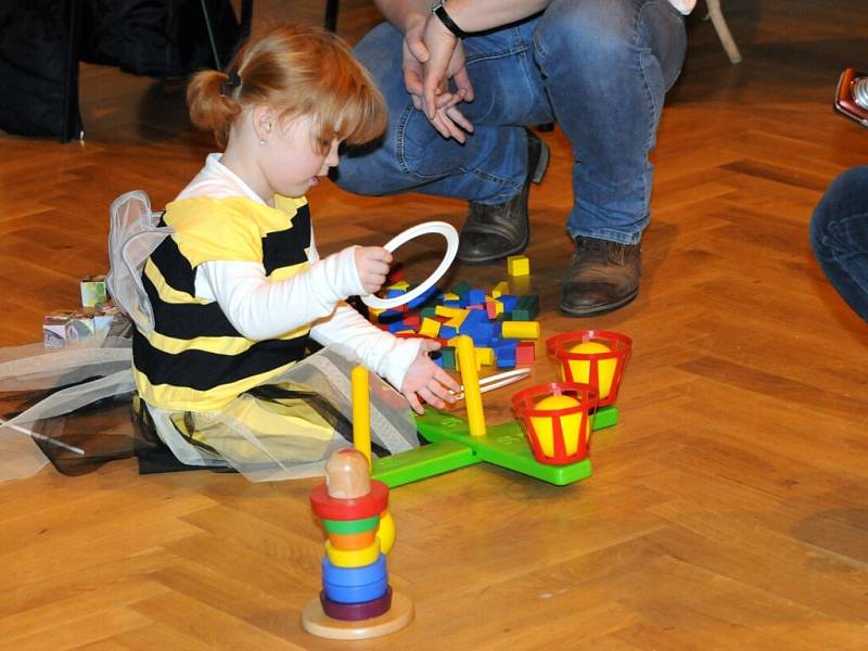 Karneval v Červeném Kostelci.