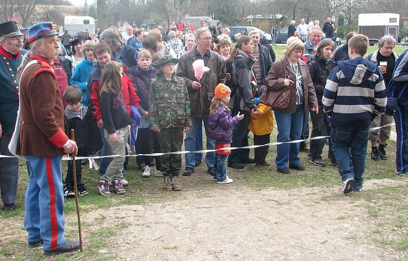 Zahájení turistické sezony v Jaroměři - Josefově.