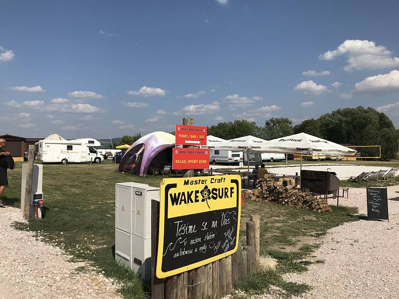 Wakesurf Camp Rozkoš.