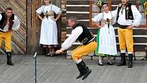 Mezinárodní folklorní festival v Červeném Kostelci.