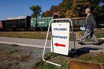 Volby v železničním muzeu Výtopna v Jaroměři