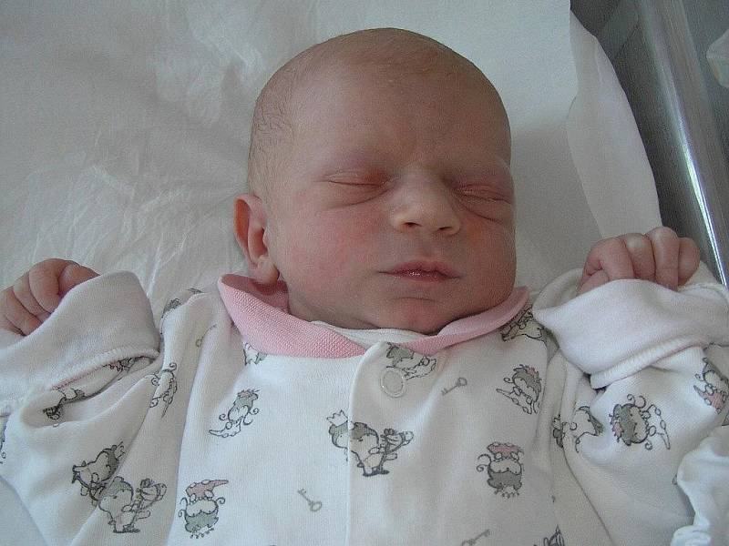 NATÁLIE MAŘANOVÁ  se narodila 24. 8. 2011 ve 22:16 hodin s délkou 49 cm a váhou 2715 gramů. S rodiči Hanou Čechovou a Petrem Mařanem bydlí v Heřmanicích nad Labem.