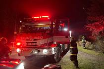 Čtyři jednotky hasičů (profesionální hasiči z Broumova a Náchoda, JSDH Meziměstí a Teplice nad Metují) byly zalarmovány kvůli ohlášenému požáru sazí v komíně v rodinném domě v části Bohdašín.