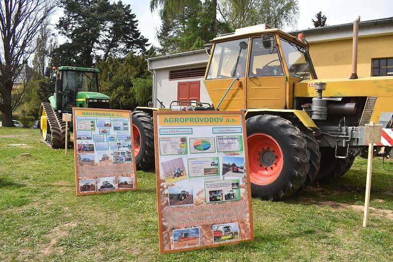 Střední škole řemeslné (SŠŘ) v Jaroměři  si připomněla již 135. výročí svého založení a 105. výročí zahájení výuky v budově Na Ptákách