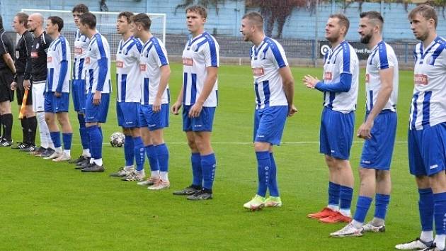 Fotbalisté Náchoda se pomalu loučí s divizní soutěží. Aby se zachránili, museli by vyhrát závěrečné tři zápasy a ještě čekat, jak se povede jejich konkurentům.