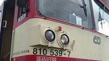 Jaroměřští hasiči zasahovali u nehod aut i vlaku