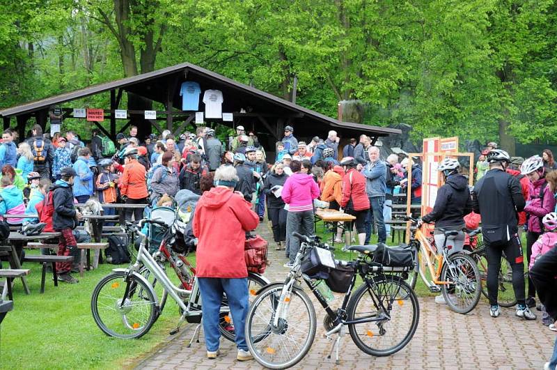 POŘÍČSKÉ TOULKY se staly oblíbenou akcí, která se už po desáté pořádala tradičně na státní svátek 8. května. 