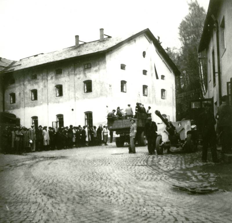 Rok1938 – v době ohrožení ČSR nacistickým Německem bylo v pivovaru stanoviště I. praporu 48. pěšího pluku, který obsazoval nedaleké objekty lehkého opevnění.