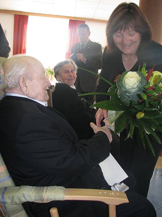 Bohuslav Málek oslavil krásných 100 let.
