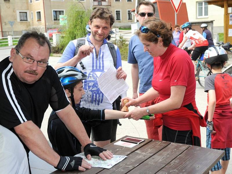 IX.ročník turistického pochodu a jízdy na kole „Poříčské toulky“.