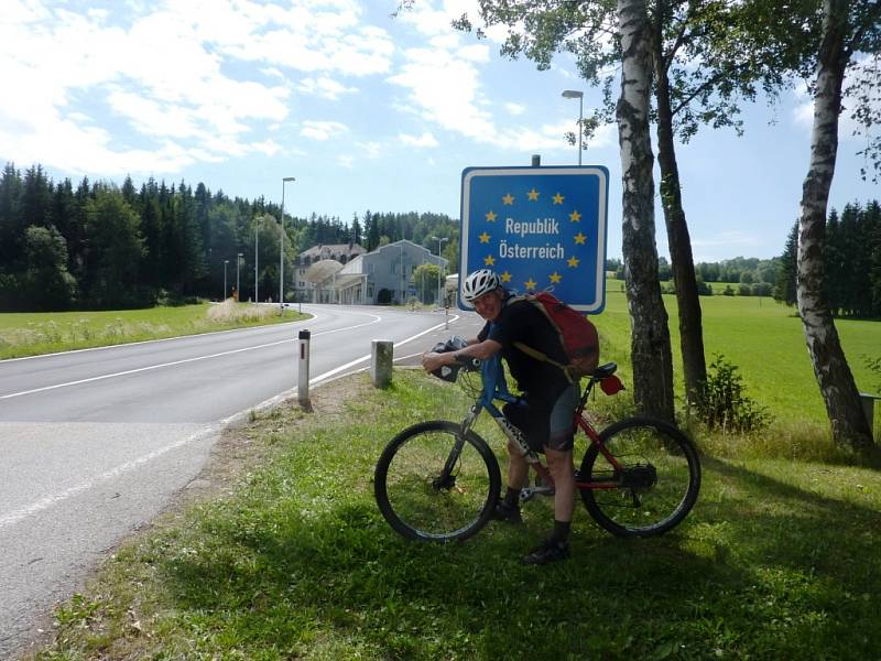 Více cyklistů je pro stát přínosnější než množství politiků