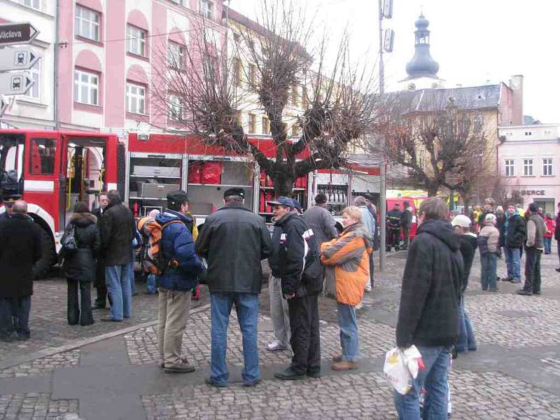 Hasiči, policisté i záchranáři získali nové vozy.