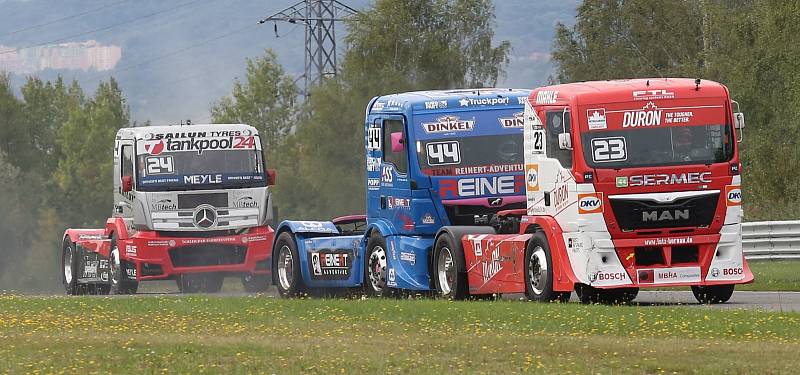 První závod ME tahačů Czech Truck Prix 2017 v neděli vyhrál Adam Lacko ze stáje Buggyra.