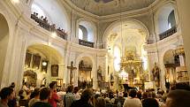 Bezděkovský kostel hostil rakouské Accio Piano Trio ve složení Clemens Böck (housle), Christina Scheicher (klavír) a Sebastian Bertoncelj (violoncello).