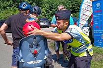 Na oblíbené cyklostezce Jaroměř-Kuks, přesně v místech před Říčními a slunečními lázněmi Na Úpě v Jaroměři., se konala preventivní akce kampaně „Dám respekt“.