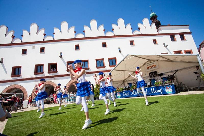 Zahájení 36. ročníku festivalu Novoměstský hrnec smíchu.