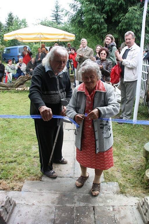 Jaroměřští kouzelníci otevřeli Muzeum magie, první v Evropě.