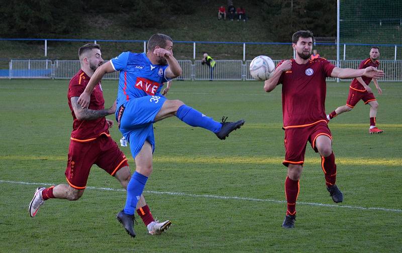 Bojovali, dřeli, ze zápasu v Benátkách nad Jizerou nevypustili ani minutu. Jenže nevystřelili na branku a to je hlavní důvod porážky náchodských fotbalistů 0:2.