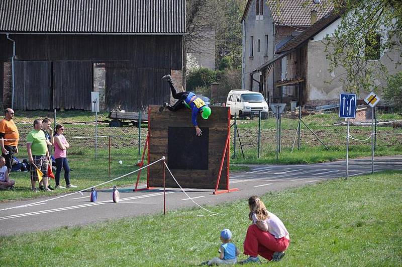 V sobotou 23. 4. 2011 se na dětském dopravním hřišti v Bělovsi uskutečnil IX. ročník pohárové soutěže kolektivů Mladých hasičů "Memoriál Jirky Beka".