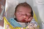 FILIP ČAPEK z Náchoda je na světě! Narodil se 23. října 2018 v 9,12 hodin. Jeho míry byly 3300 gramů a 49 centimetrů. Radují se z něho rodiče Barbora a Roman Čapkovi i bráška Daniel (3,5 roku).