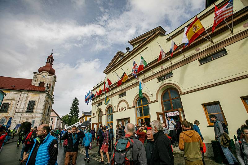 Poslední prázdninový víkend prožily tisíce lidí z celé republiky v Teplicích nad Metují, které jsou v tomto termínu neodmyslitelně spjaty s Mezinárodním horolezeckým filmovým festivalem.