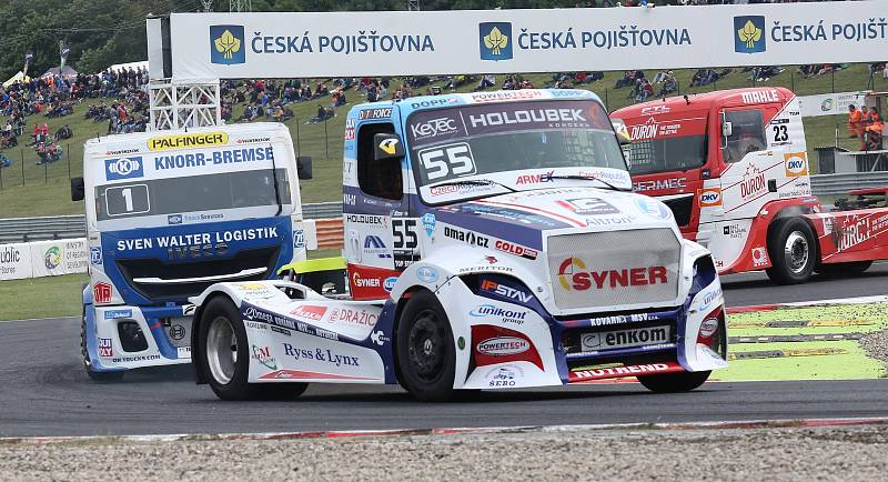 První závod ME tahačů Czech Truck Prix 2017 v neděli vyhrál Adam Lacko ze stáje Buggyra.