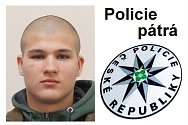 Policisté pátrají v okolí Teplic nad Metují dne 9 března po tomto 26letém muži.