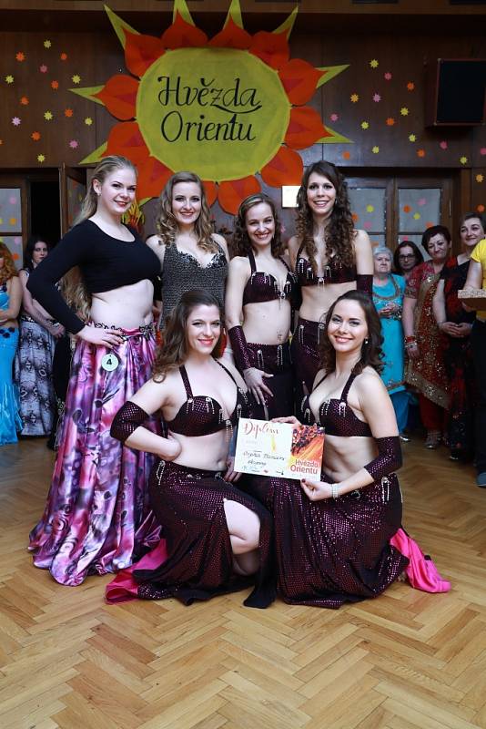 Středisko volného času Déčko v Náchodě už posedmé uspořádalo dvoudenní taneční soutěžní přehlídku „Hvězda Orientu“.