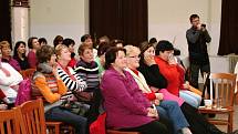 Klub obecních umělců českých (KOUČ) pravidelně každý rok vystupuje a připravuje estrádní pořad k Mezinárodnímu dni žen. 
