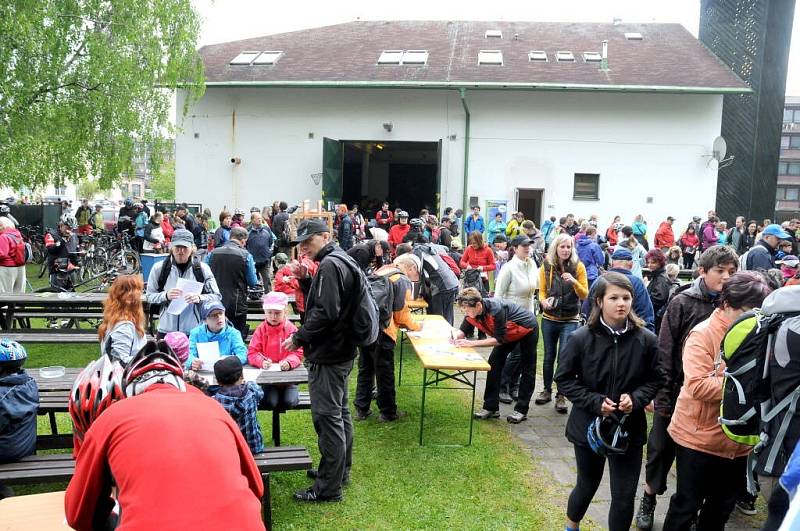 POŘÍČSKÉ TOULKY se staly oblíbenou akcí, která se už po desáté pořádala tradičně na státní svátek 8. května. 