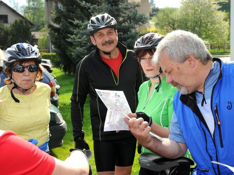 IX.ročník turistického pochodu a jízdy na kole „Poříčské toulky“.