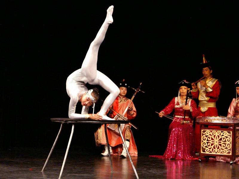 Folklorní festival v Červeném Kostelci.