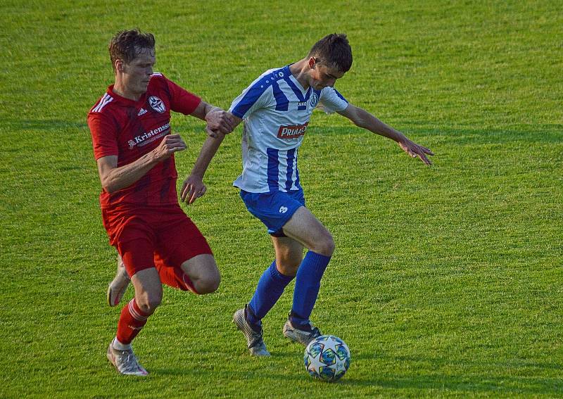 Náchod ve středečním duelu porazil Trutnov 4:2.