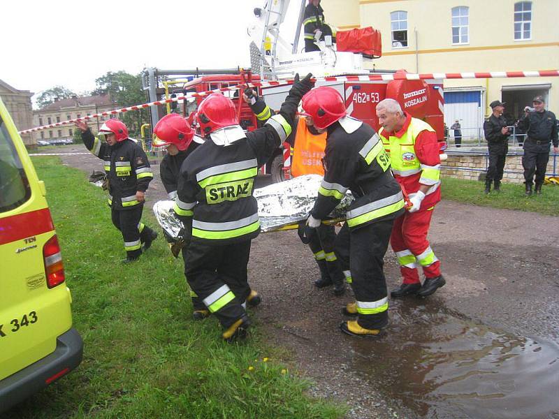 „Stěnava 2011 – povodeň Broumovsko“ bylo cvičení, kterého se zúčastnily téměř dvě stovky českých a polských hasičů. 