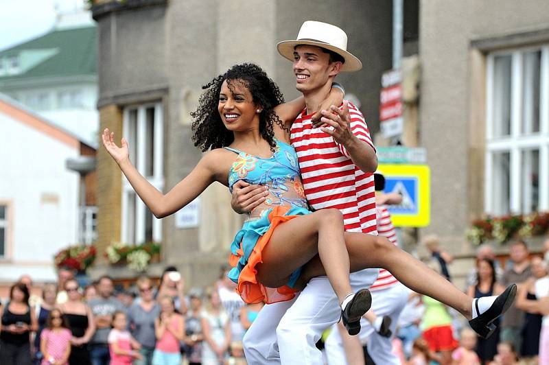 64. Mezinárodní folklorní festival v Červeném Kostelci.