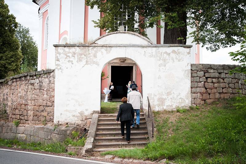 V božanovském kostele sv. Máří Magdalény odstartoval letní hudební festival klasické hudby Za poklady Broumovska. Foto: Jakub Šleis