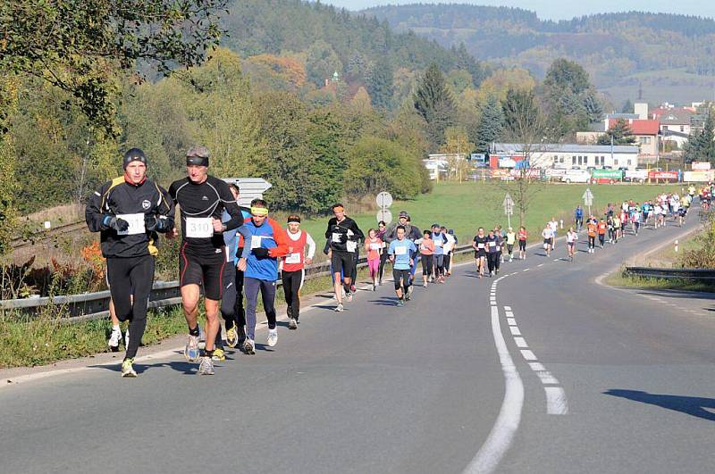 54. ročník silničního běhu Hronov-Náchod.