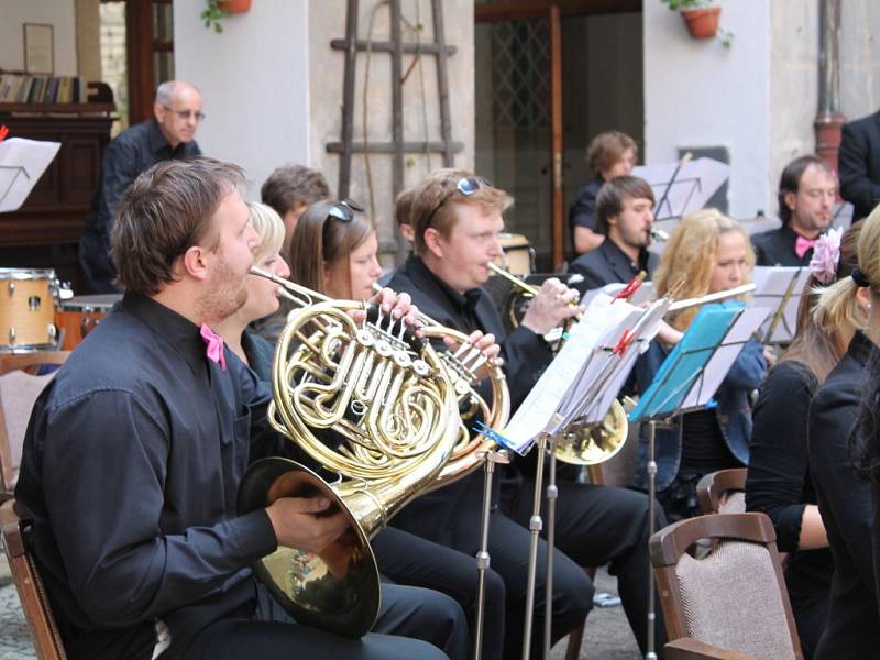  Novoměstská filharmonie hrála dětem melodie ze známých filmů.