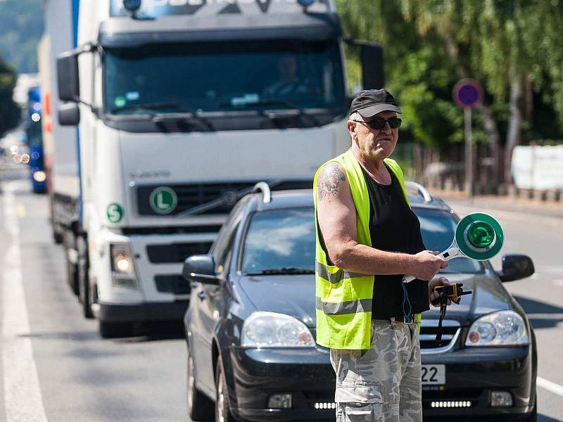 Rekonstrukce klíčové kruhové křižovatky u Čedoku v Náchodě.