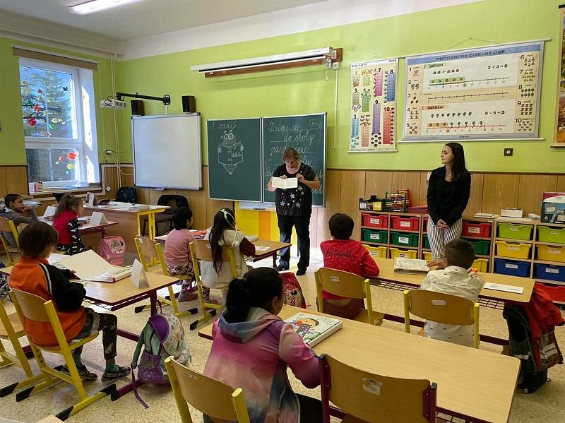 Do spojené třídy v ZŠ v Kladské mezi druháky a čtvrťáky usedli i čtyři prvňáčci.