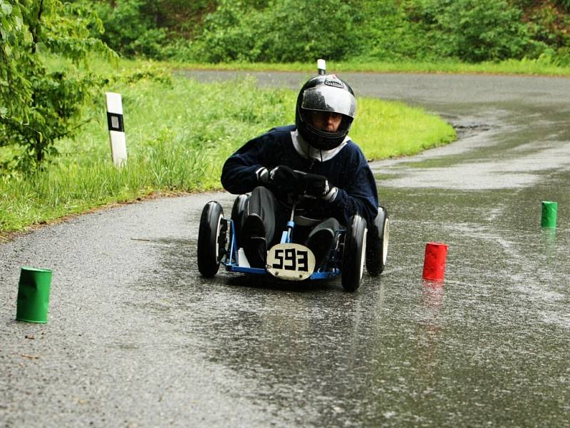 Deštivé počasí prověřilo všechny závodníky především po technické stránce.