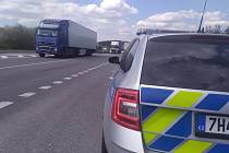 Páteční provoz na silnicích v Královéhradeckém kraji doprovázely desítky policejních hlídek, které v rámci akce Speed Marathon 2023 dohlížely zejména na dodržování povolené rychlosti.