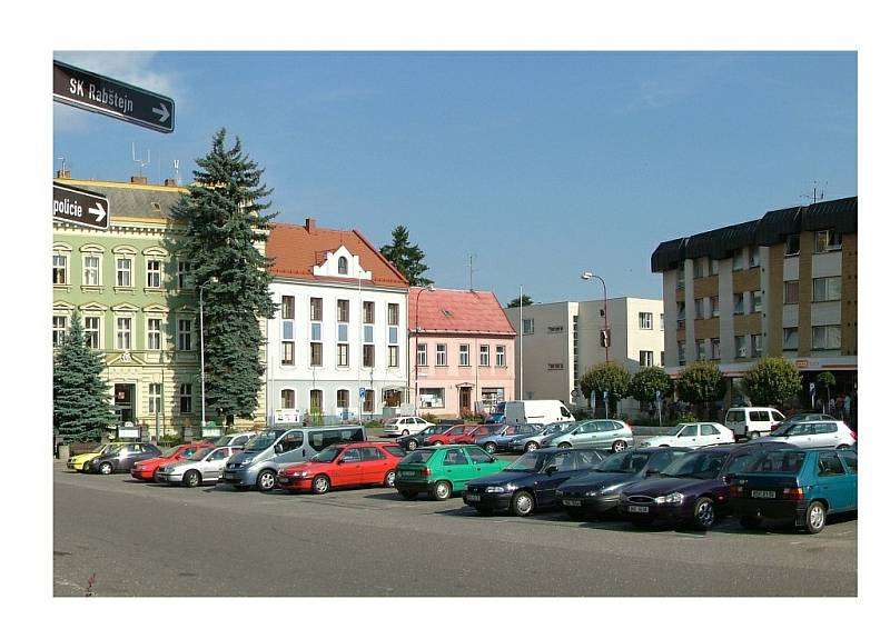 Centrum kulturního a společenského života Kostelecka. Tak se jmenuje projekt, ve kterém město žádá o přidělení finančních prostředků z fondů Evropské unie (Regionálního operačního programu NUTS II.). 