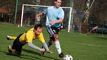 Z okresního derby krajské I. B třídy AFK Častolovice - SK Albrechtice (1:1). 