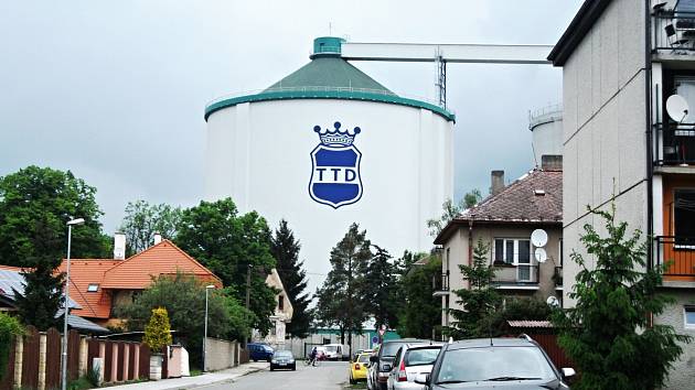 Silo cukrovaru v České Meziříčí. 