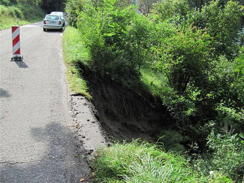 DÍLO ZKÁZY. Takovou spoušť napáchala na Rychnovsku pondělní blesková povodeň. 