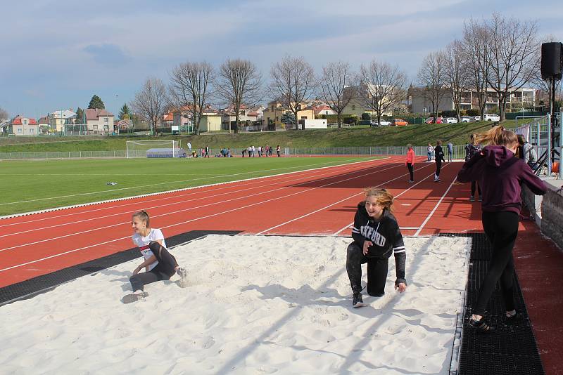 Ze zrekonstruovaného rychnovského atletického stadionu.